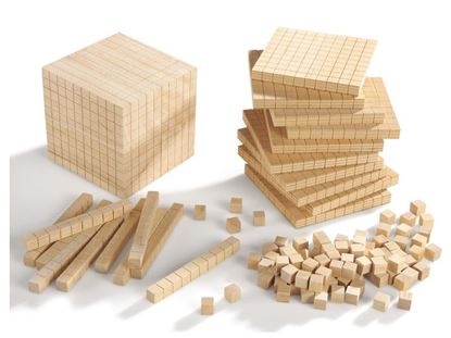 Image de 36248016 CUBE BASE 10 en bois